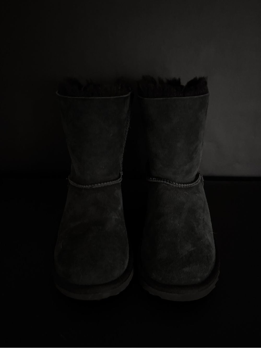 UGG Bow Detail Winter Boots in Black Like New